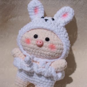 Móc khóa heo mũ thỏ trắng